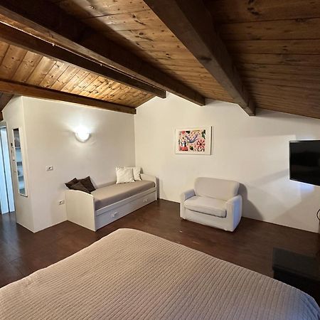 Relais Corte Bercelli ヴァレッジョ・スル・ミンチョ エクステリア 写真