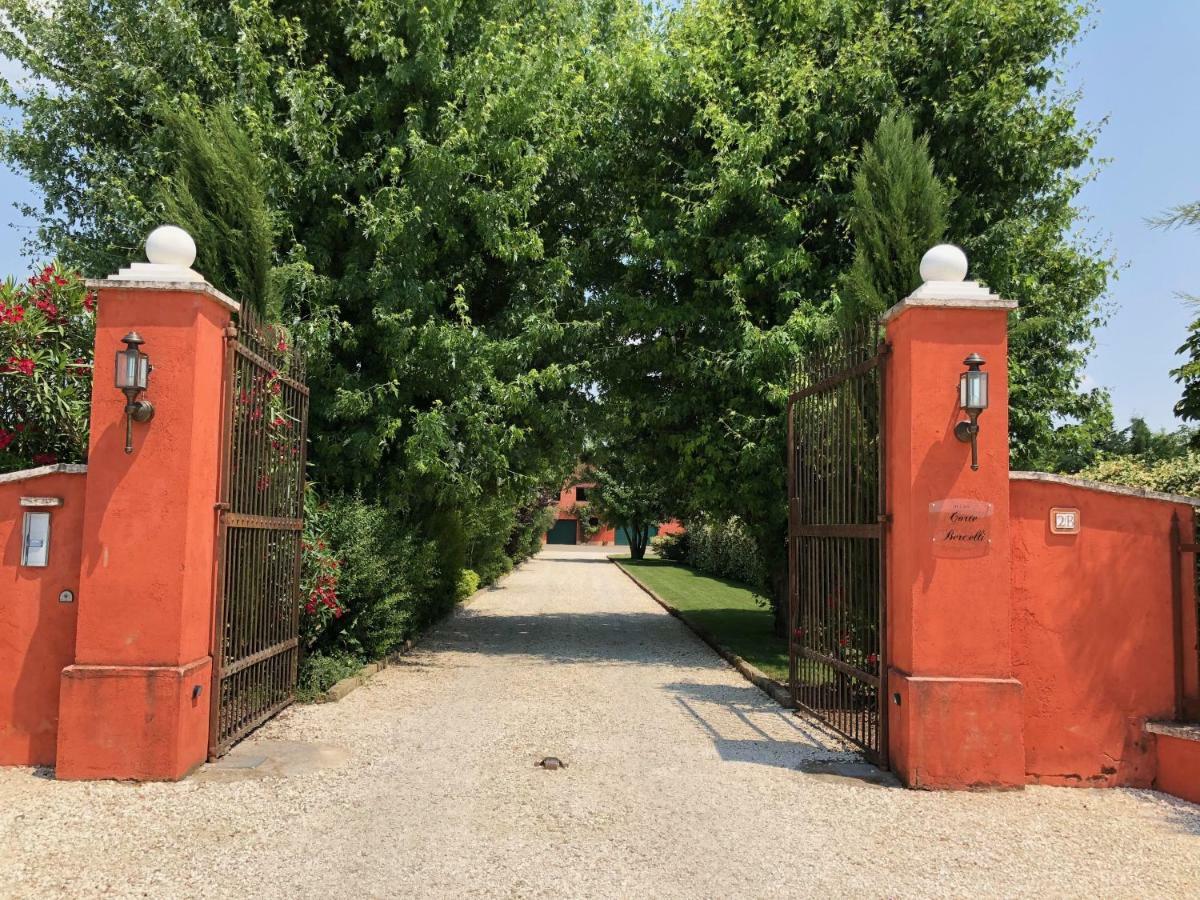 Relais Corte Bercelli ヴァレッジョ・スル・ミンチョ エクステリア 写真